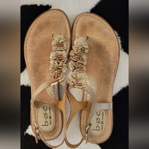 Born Concepts Leather Flower T Strap Sandal Size 8